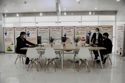 最美巾幗文明崗系列展播之九丨柔肩擔(dān)重任，服務(wù)暖商城——記路橋區(qū)巾幗文明崗中國(guó)日用品商城市場(chǎng)公司客服部